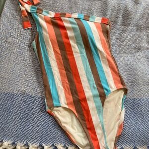 Letarte Swimwear one piece bathing suit☀️